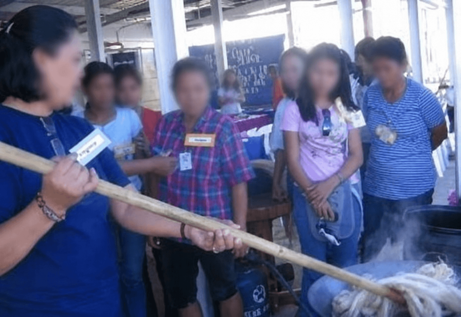 Social Contribution Blurred (3)
